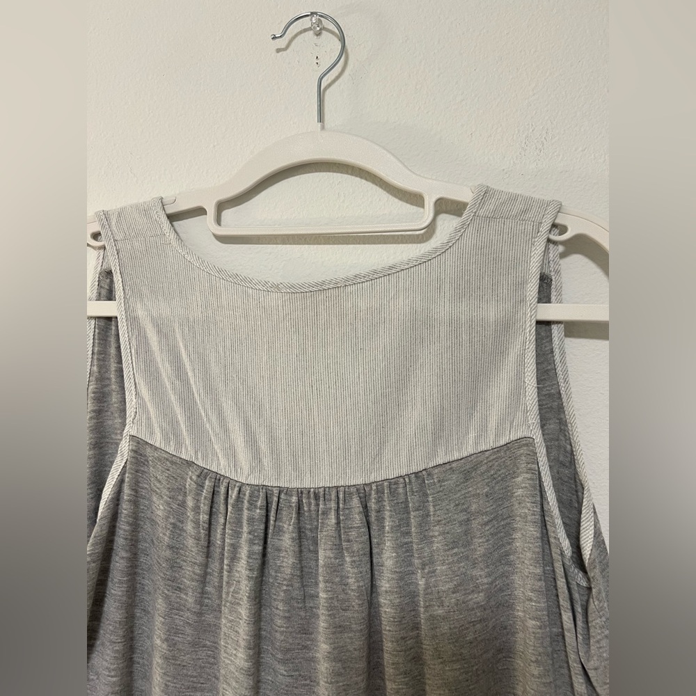 Jane + Delancey Gray Button Tank - Picture 4 of 8